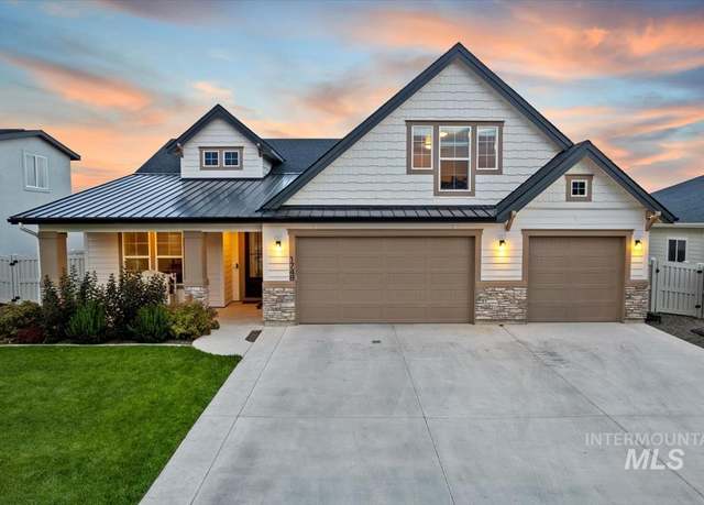 Property at 1748 Loch Ness Ave, Middleton, ID 83644, 4 beds, 3 baths