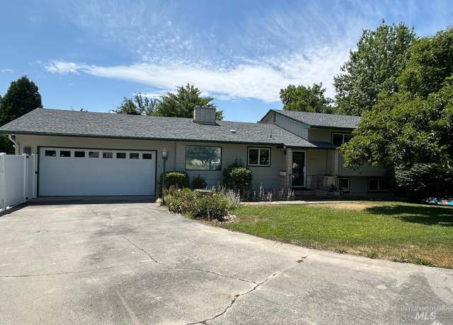 Property at 3430 Meadowlark Dr, Lewiston, ID 83501, 5 beds, 3 baths