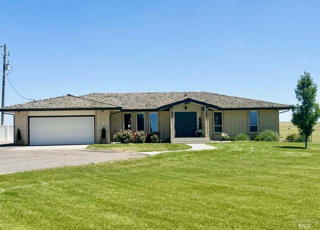 Property at 1456 N 400 E, Rupert, ID 83350, 6 beds, 3 baths