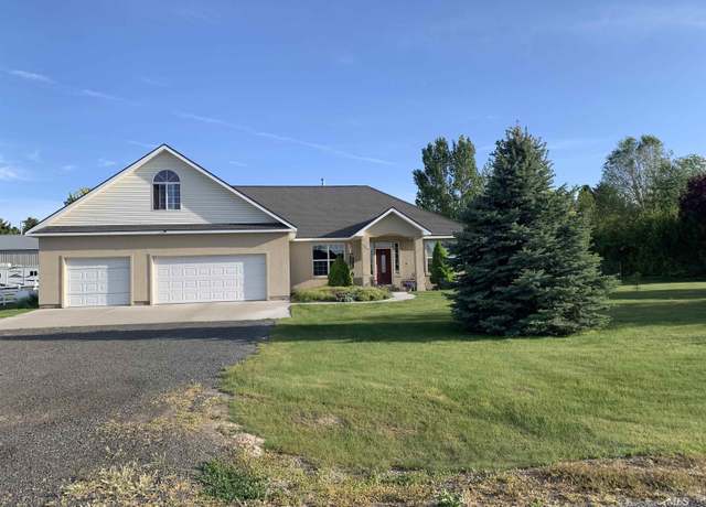 Property at 2529 E 3707 N, Twin Falls, ID 83301, 4 beds, 3 baths
