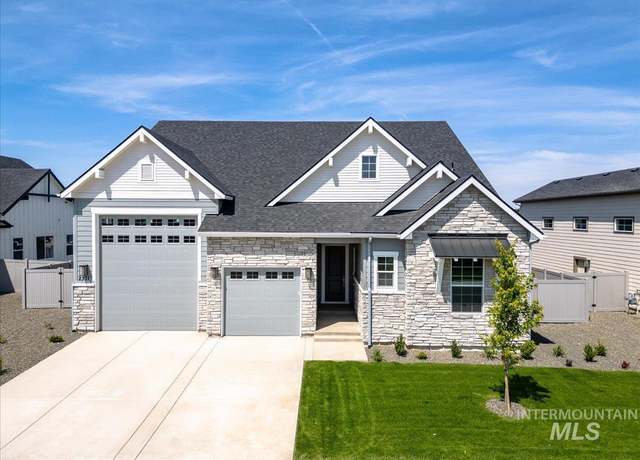 Property at 2301 N Mountain Vista Ave, Star, ID 83669, 3 beds, 2.5 baths