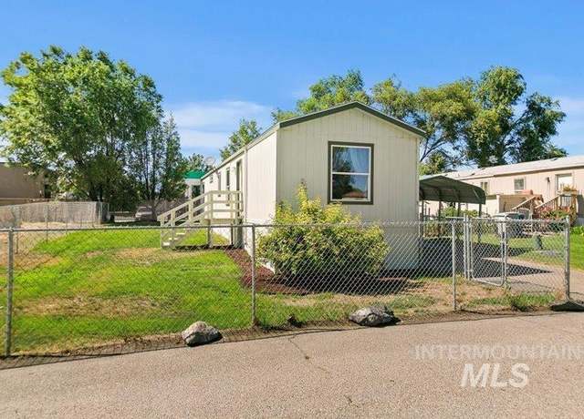 Property at 3320 Airport Rd #7, Nampa, ID 83687, 2 beds, 1 bath