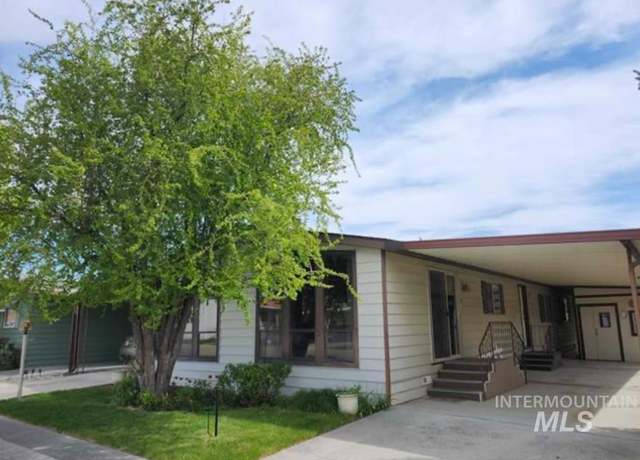 Property at 3400 N Dalton Ln, Boise, ID 83704, 3 beds, 2 baths