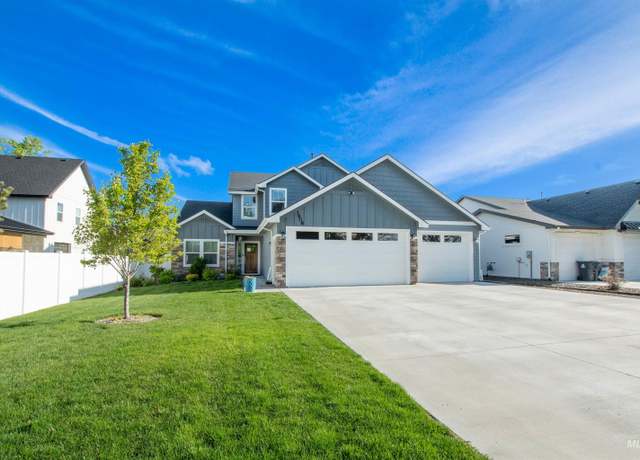 Property at 3908 E Park Ridge Dr, Nampa, ID 83687, 5 beds, 2.5 baths