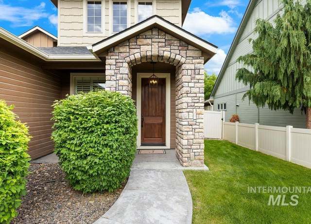 Property at 2809 N Ridgebury Ave, Meridian, ID 83646, 4 beds, 2.5 baths