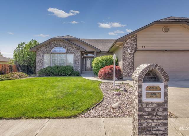 Property at 49 NW 19th St, Ontario, OR 97914, 4 beds, 3 baths