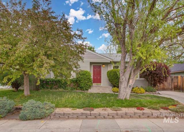Property at 2126 N Iris Pl, Boise, ID 83704, 4 beds, 2 baths