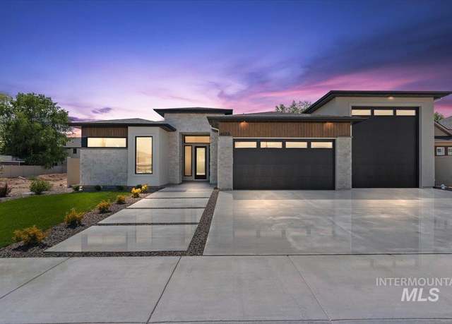 Property at 4573 N Mckinley Park Ave, Meridian, ID 83646, 3 beds, 2.5 baths
