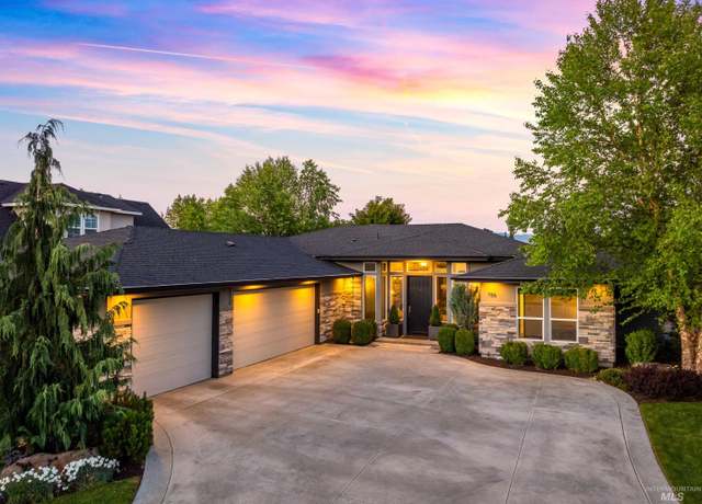 Property at 786 S Lone Hollow Way, Eagle, ID 83616-4113, 3 beds, 2.5 baths