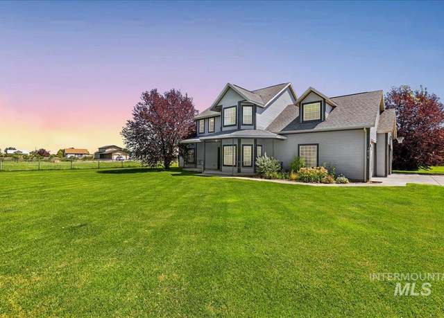 Property at 4036 N 2250 E, Filer, ID 83328, 5 beds, 3 baths