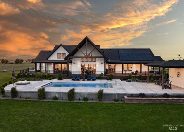 Property at 281 Lakeshore Dr, American Falls, ID 83211, 5 beds, 4.5 baths