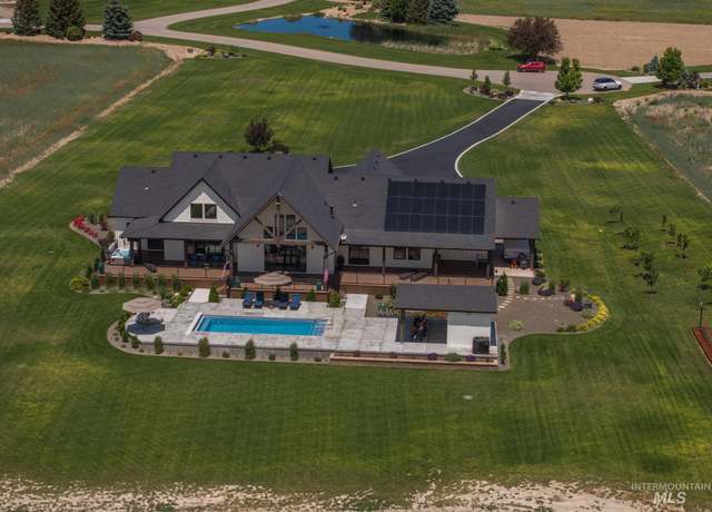 Property at 281 Lakeshore Dr, American Falls, ID 83211, 5 beds, 4 baths