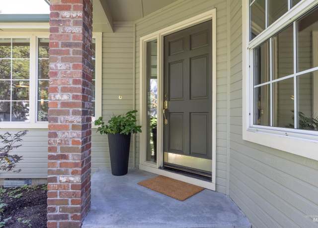 Property at 3362 E Dowling Mill Ct, Boise, ID 83706, 3 beds, 2 baths