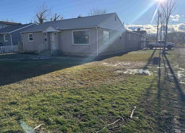 Property at 629 N 14th Ave N, Buhl, ID 83316, 3 beds, 2 baths