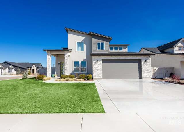 Property at 1760 Loch Ness Ave, Middleton, ID 83644, 5 beds, 2.5 baths