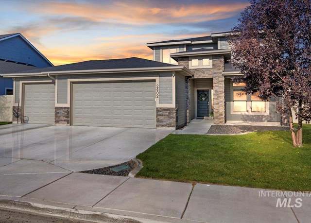 Property at 2402 Columbia Dr, Twin Falls, ID 83301, 4 beds, 2.5 baths