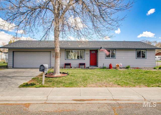 Property at 428 Tindall Ct, Mountain Home, ID 83647, 3 beds, 2 baths