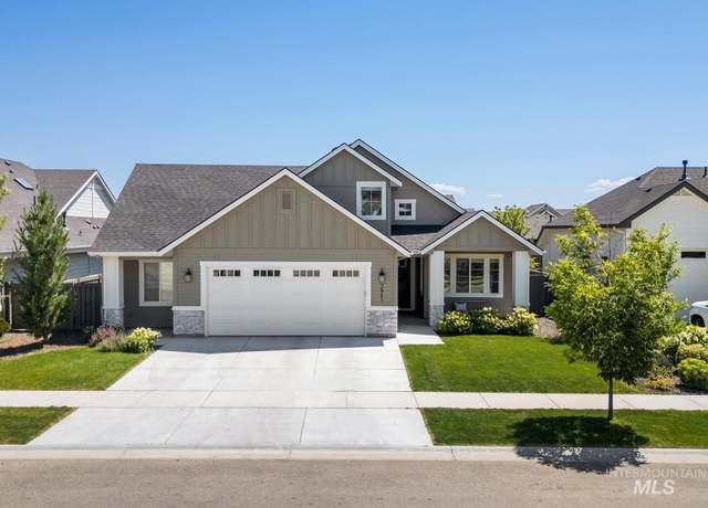 Property at 3941 E Mardia St, Meridian, ID 83642, 4 beds, 3 baths