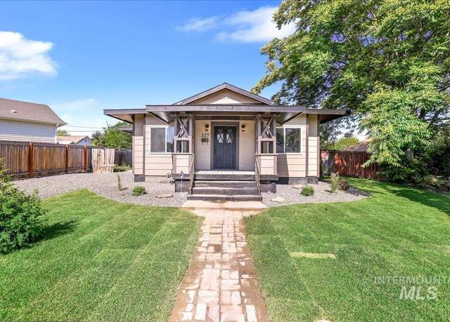 Property at 327 Adams St, Twin Falls, ID 83301, 4 beds, 2 baths