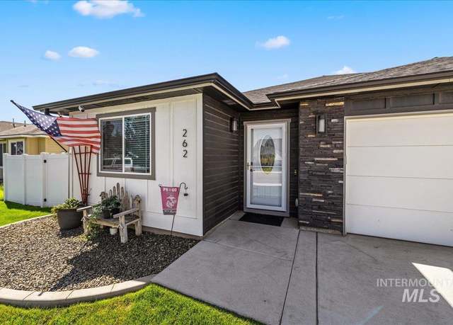 Property at 262 Stagecoach Ave, Fruitland, ID 83619, 3 beds, 2 baths