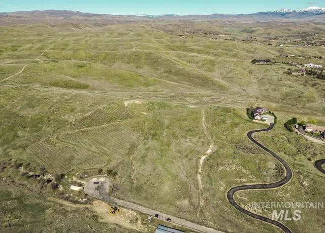 Property at 5070 N Curlew Ln, Eagle, ID 83616