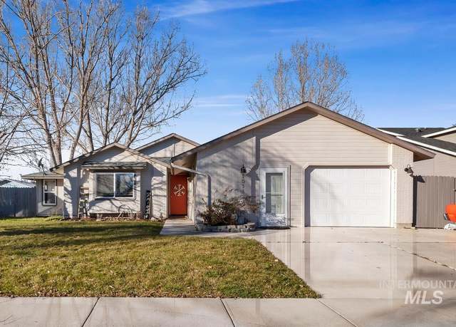 Property at 1011 E Claybourne Dr, Meridian, ID 83646-1895, 3 beds, 2.5 baths