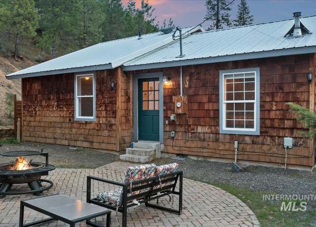 Property at 67 High Corral Rd, Boise, ID 83716, 2 beds, 1 bath
