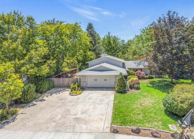 Property at 10305 W Calico St, Boise, ID 83709, 3 beds, 2.5 baths