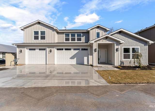 Property at 7125 W Ustick Rd, Boise, ID 83704, 6 beds, 4.5 baths