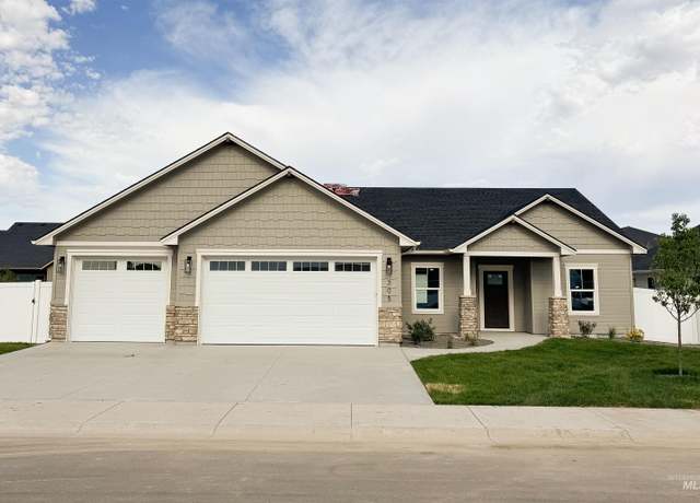 Property at 305 Bobcat, Fruitland, ID 83619, 3 beds, 2 baths
