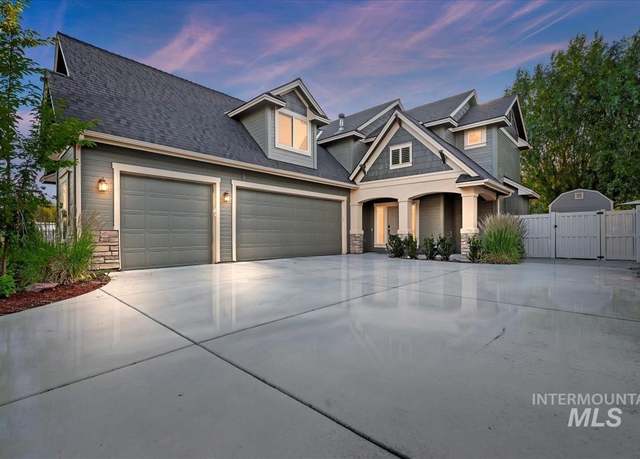 Property at 3052 N Christian Way, Meridian, ID 83646, 3 beds, 2.5 baths