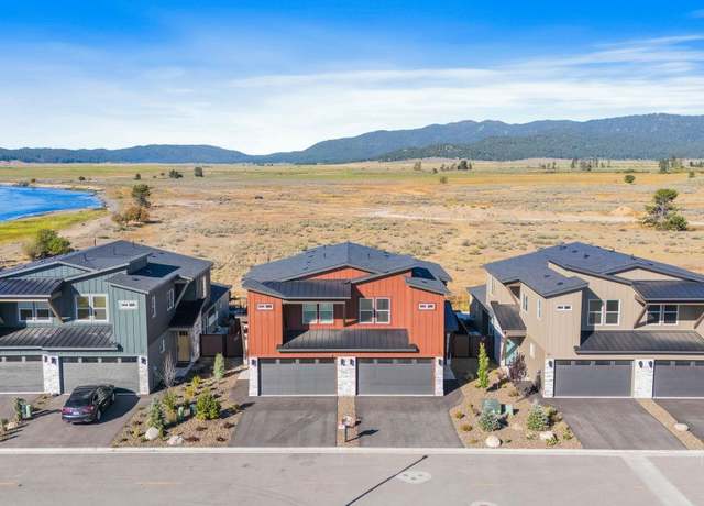 Property at 24 Bridger St, Cascade, ID 83611, 2 beds, 2 baths