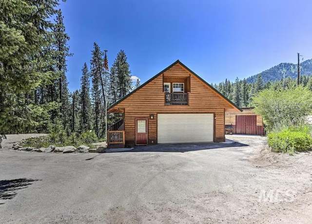 Property at 18 Shady Ln, Garden Valley, ID 83622, 3 beds, 3 baths