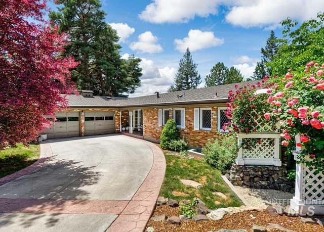 Property at 928 N Argyll Dr, Boise, ID 83702, 4 beds, 3 baths