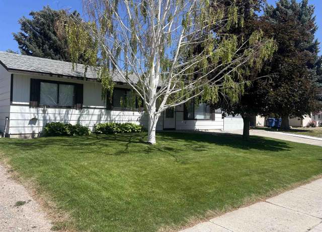 Property at 1902 N Jackson, Jerome, ID 83338, 3 beds, 1 bath