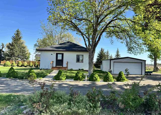 Property at 3988 North 2100 East, Filer, ID 83328, 2 beds, 1 bath