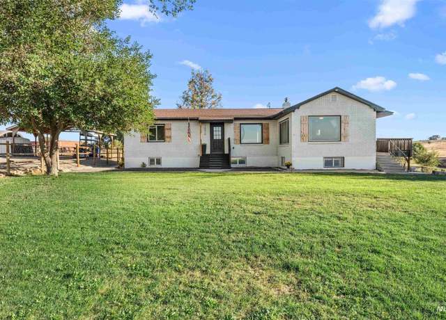 Property at 16816 Goodson Rd, Caldwell, ID 83607, 5 beds, 2 baths