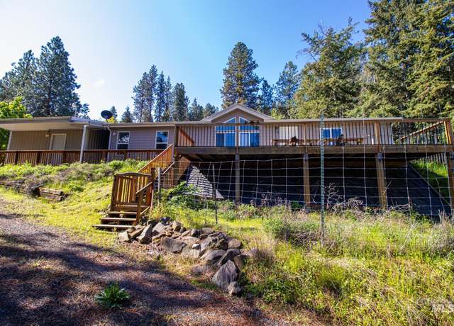 Property at 31155 Riverview Dr, Lenore, ID 83541, 3 beds, 2 baths