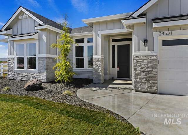 Property at 6282 W Evita St, Eagle, ID 83616, 4 beds, 3.5 baths