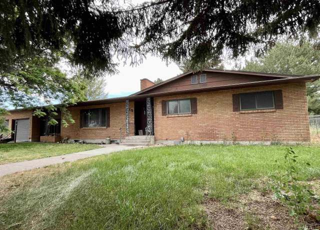 Property at 612 Highland Rd, Jerome, ID 83338, 4 beds, 2 baths