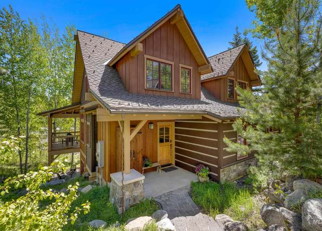 Property at 25 Golden Bar Ct, Donnelly, ID 83615, 2 beds, 3 baths