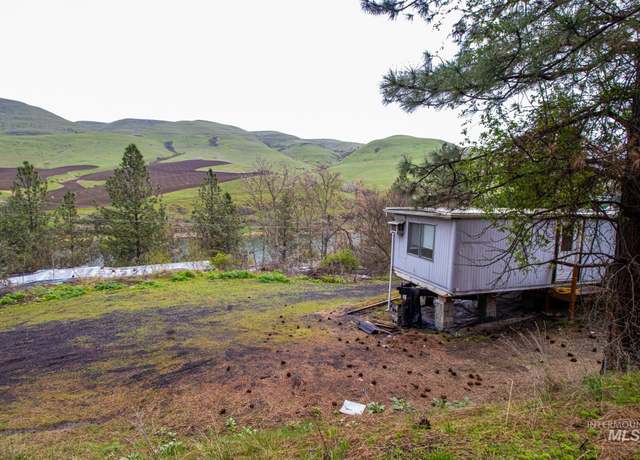Property at 31032 Thunderbird Dr, Lenore, ID 83541