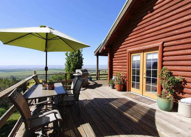 Property at 39055 Hilltop Ln, Lewiston, ID 83501, 3 beds, 2 baths