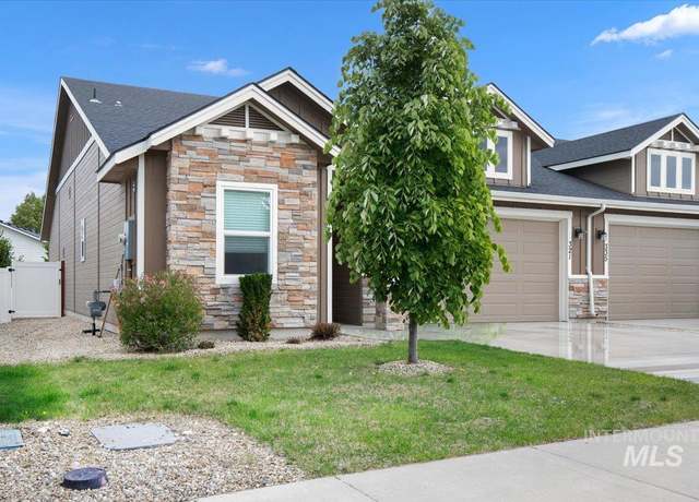 Property at 321 N Bay Haven Ave, Kuna, ID 83634, 2 beds, 2 baths