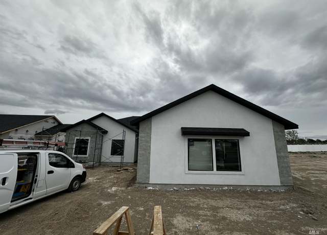 Property at 961 Gregory Way, Twin Falls, ID 83301-8565, 4 beds, 2 baths