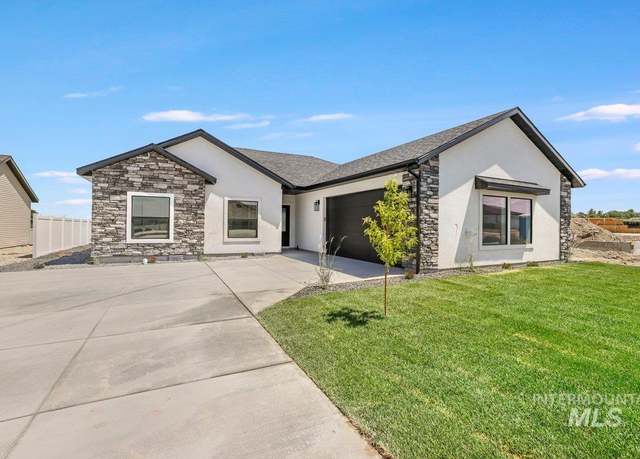 Property at 961 Gregory Way, Twin Falls, ID 83301-8565, 4 beds, 2 baths
