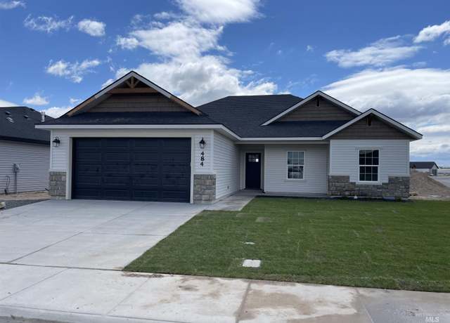 Property at 484 Hope Ave, Twin Falls, ID 83301-2013, 4 beds, 2 baths