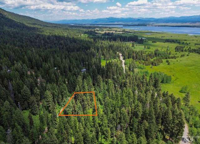 Property at 1714 Grouse Trl, Donnelly, ID 83615