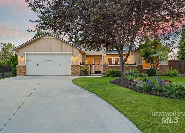 Property at 4871 N Red Hills Ave, Meridian, ID 83646, 3 beds, 2.5 baths