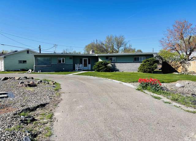 Property at 231 S Verde Dr, Ontario, OR 97914, 4 beds, 2 baths
